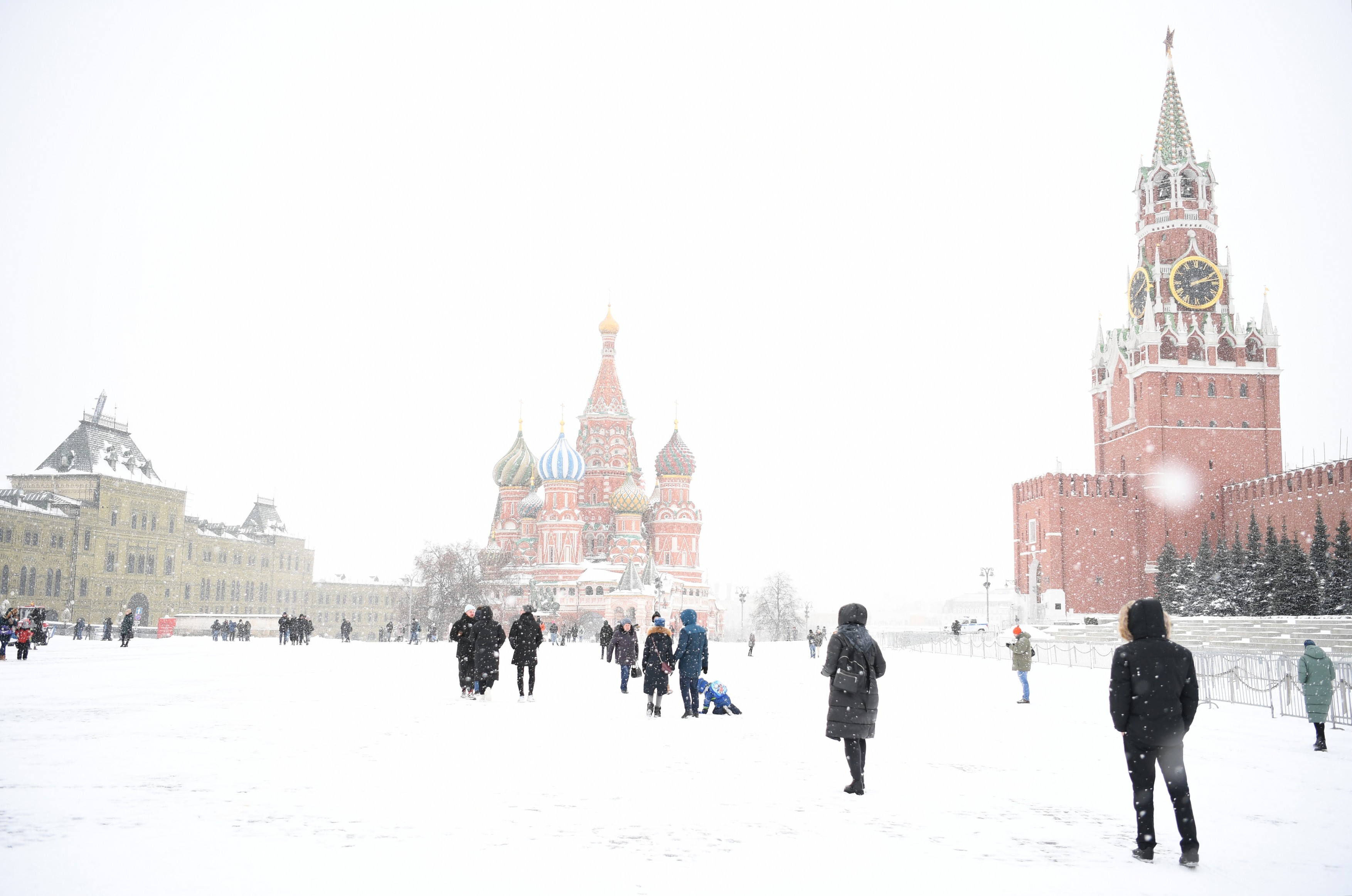 Когда в москве будет 15. Красная площадь зимой 2021. Москва в феврале. Москва сегодня. Красная площадь Москва сейчас 2021.