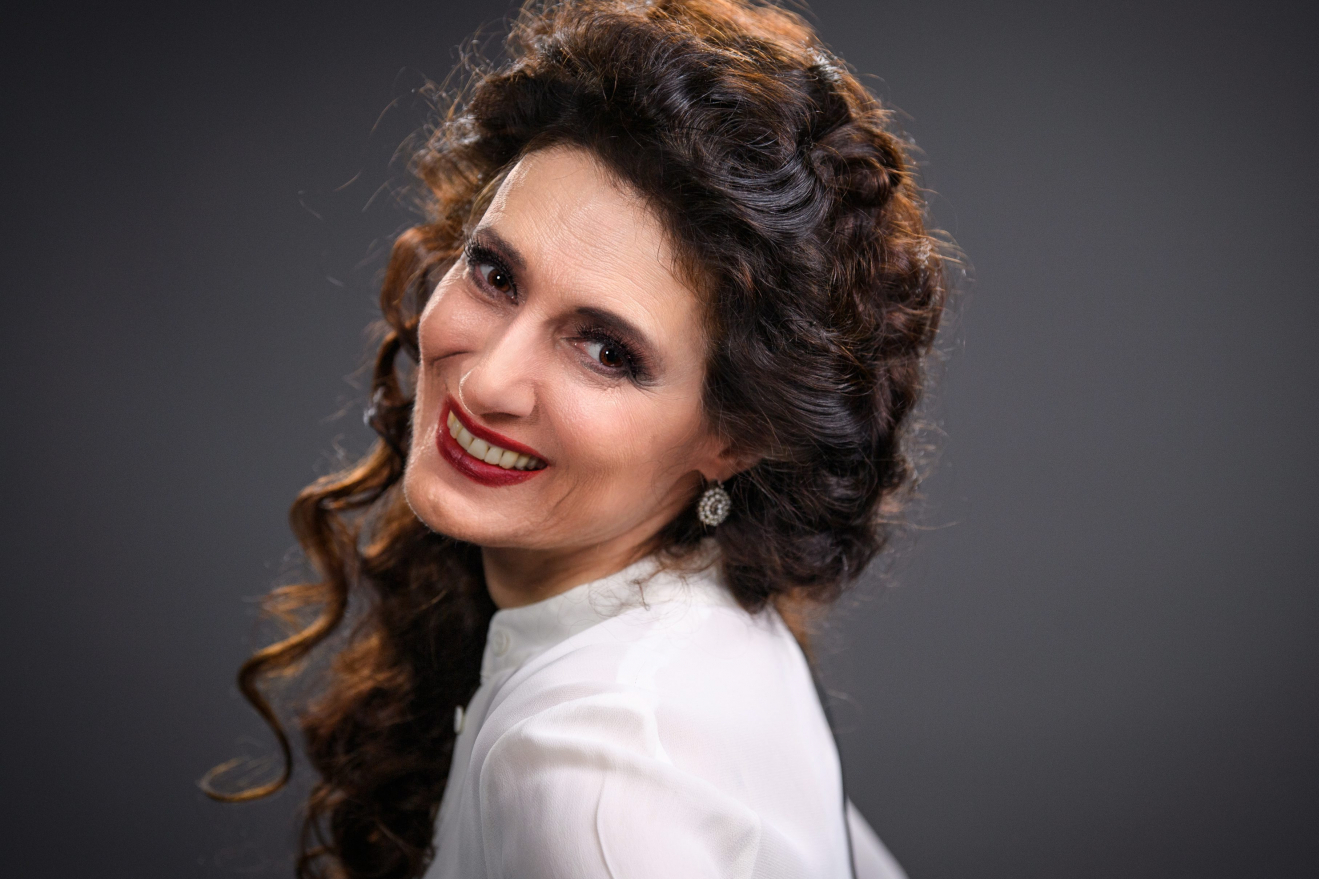  ula sam zvuk poljupca iza sebe doris dragovi o prvom susretu sa