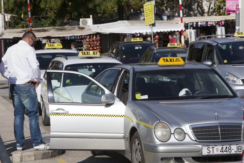 Taksist iz Dalmacije priredio turistima vožnju koju će pamtiti cijeli život: Sve su snimili