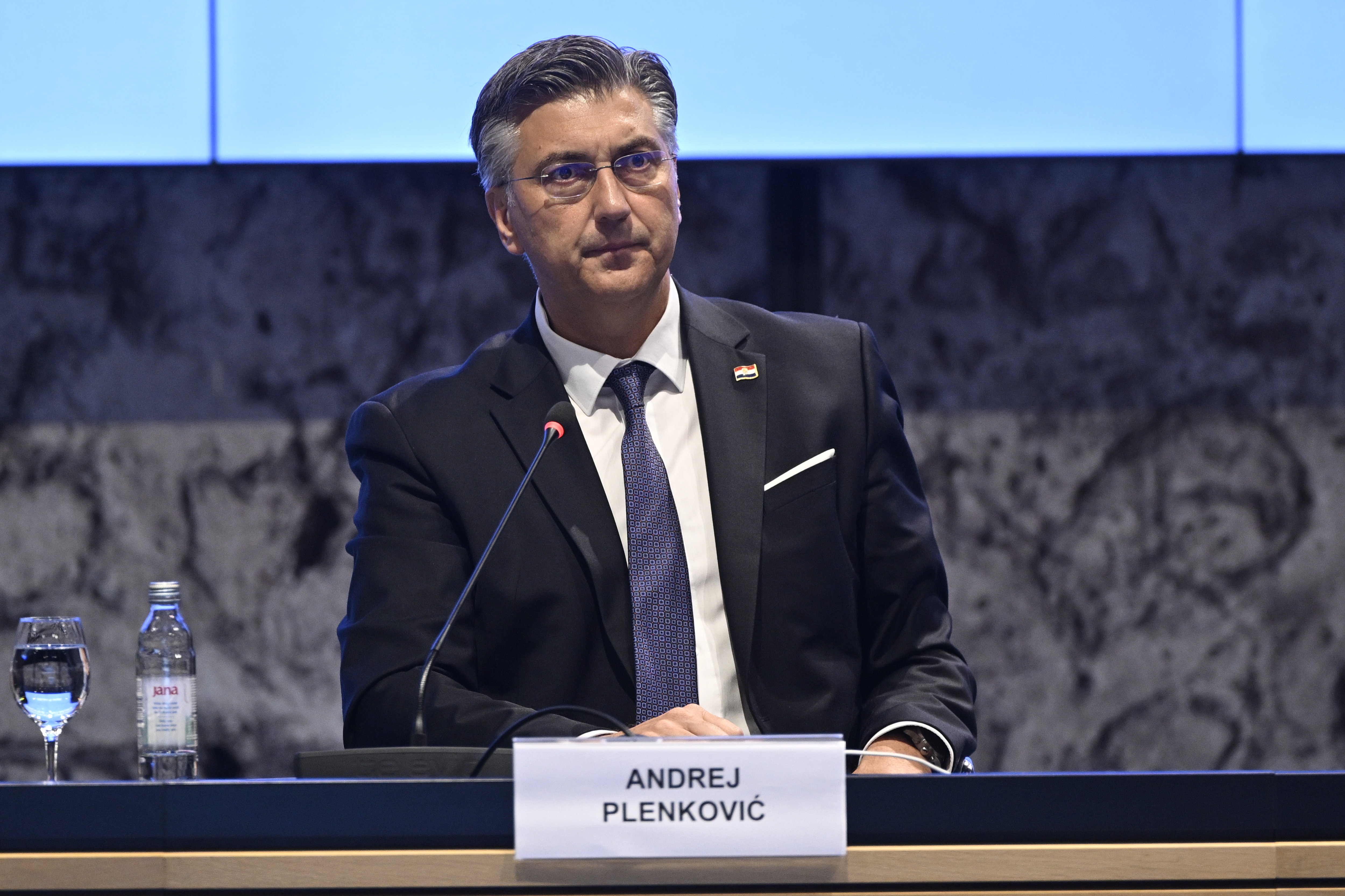 Plenkoviću jutros stigla najgora moguća vijest, posljedice osjećamo svi