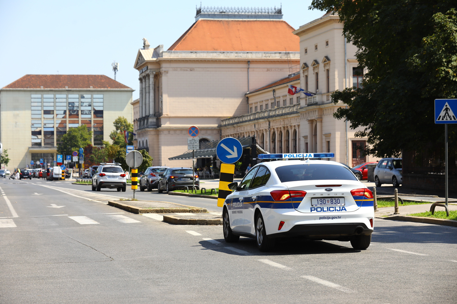 Verbalni nasrtaj zaposlenika DORH-a, policajcima nije mogao oprostiti prekršajni nalog