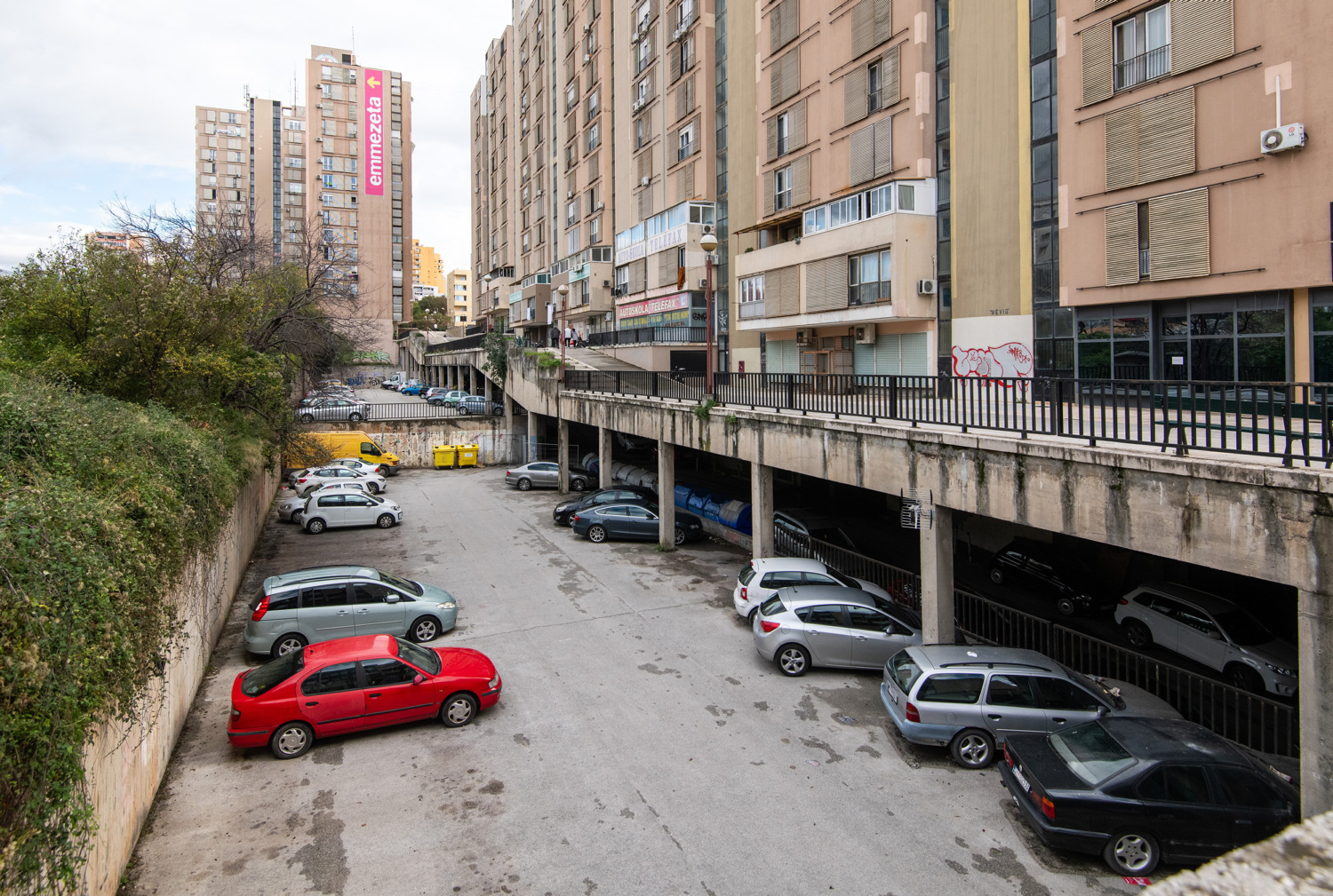 Stručnjak otkriva zašto parkiranje u garaži može uništiti vaš auto