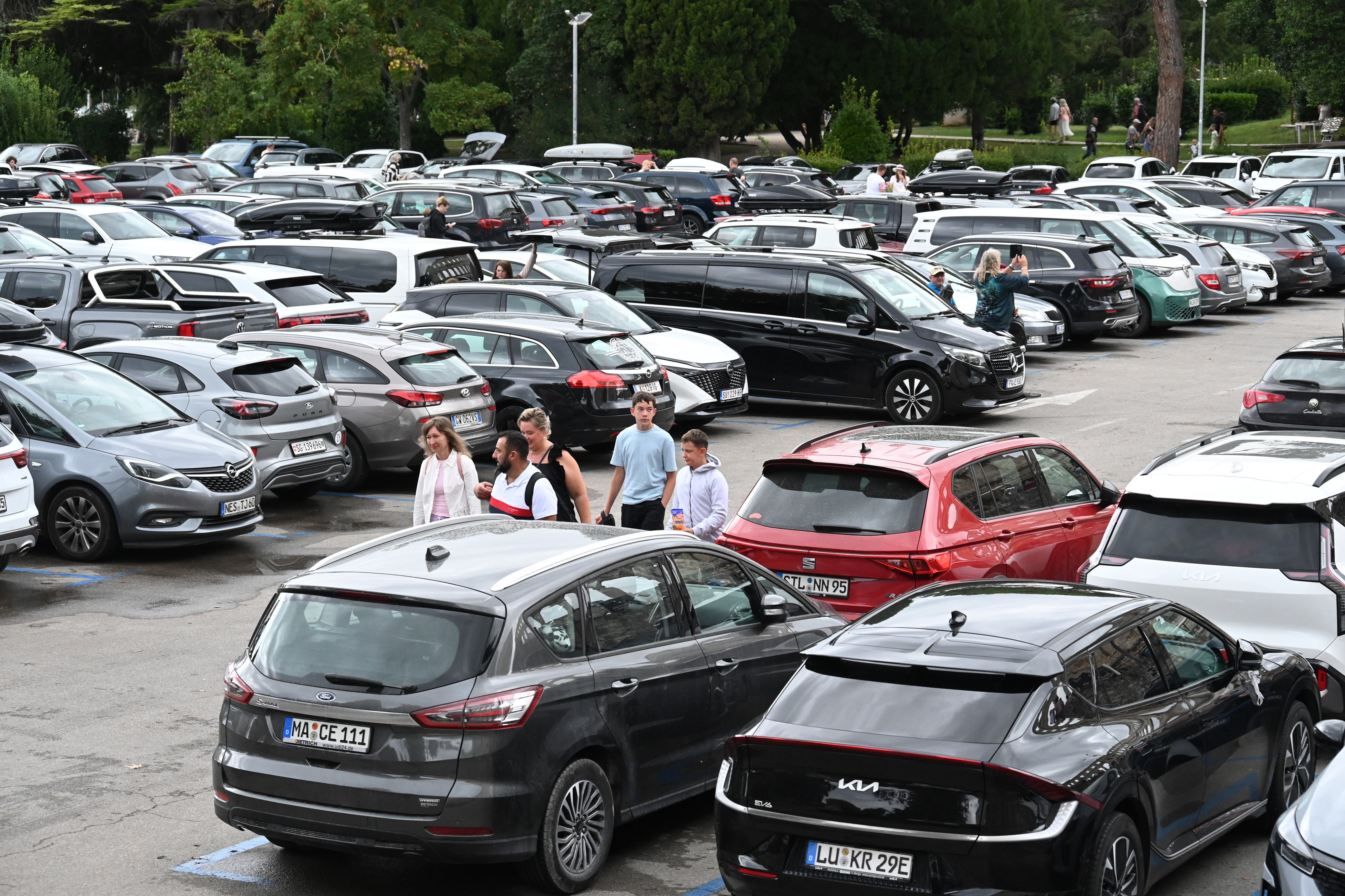 Hrvat želi kupiti ovaj auto, ljudi ga masovno odgovaraju: ‘Zaobiđi u širokom luku, kriminalno je’