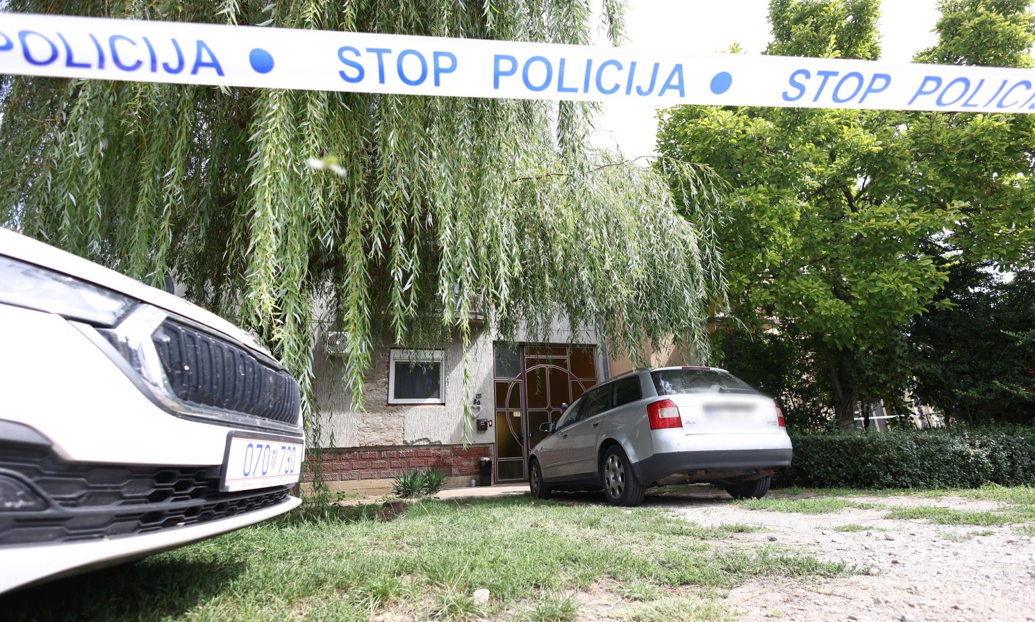 Strašni prizori u Splitu, mladići tuku starca: ‘Prekinite, ubit ćete ga’