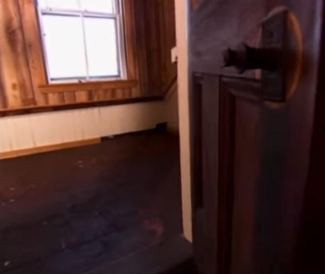 Kupili staru kuću pa u njoj pronašli tajnu sobu užasa: Skrivala je mračnu priču iz prošlosti