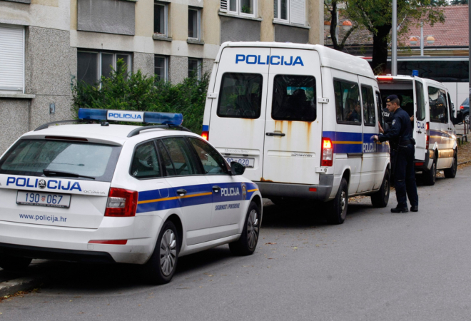 Strava u Zagrebu: Čovjek pucao po kući, oglasila se policija