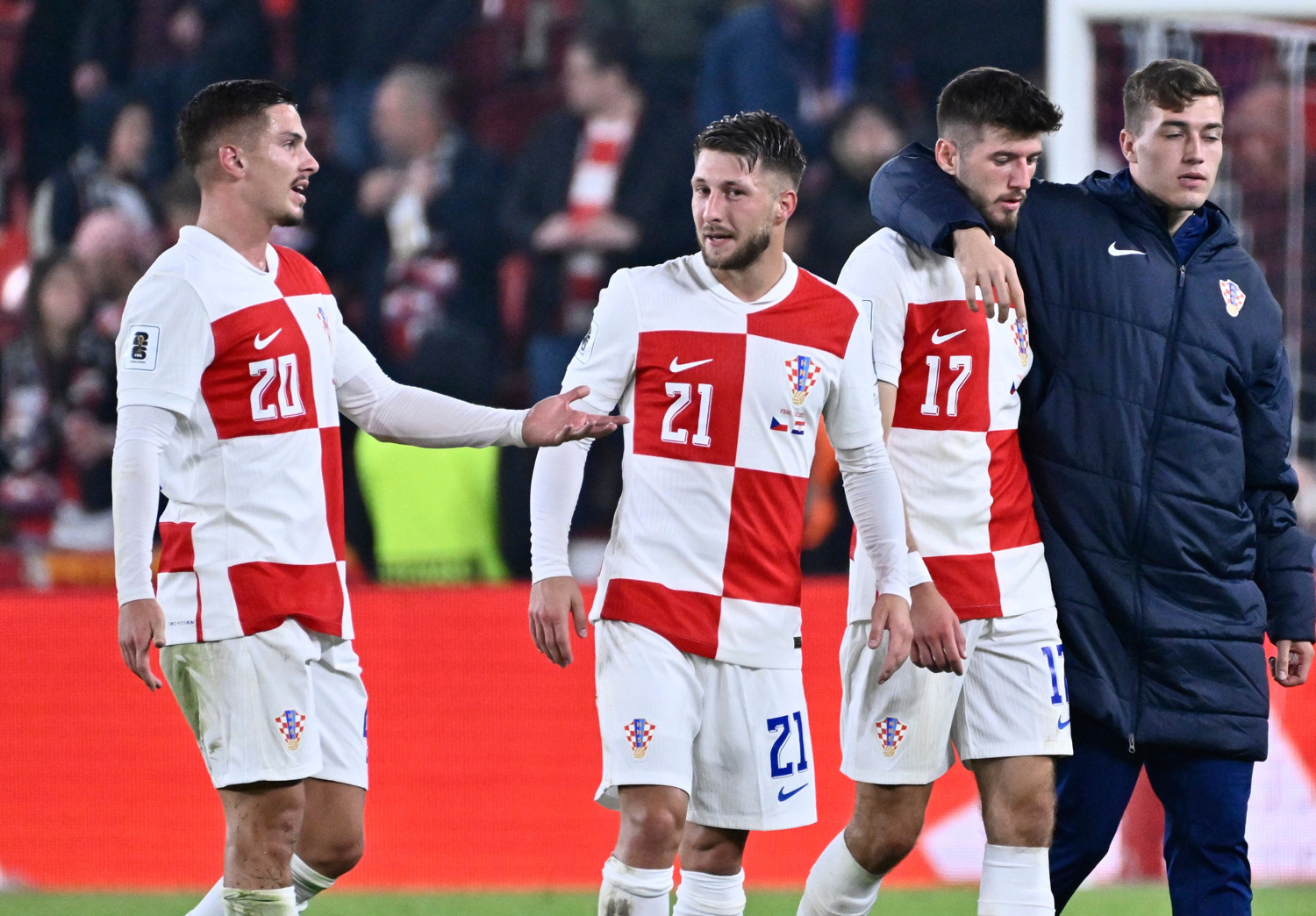 Vatreni je napravio transfer karijere, a sada kod slavnog trenera sjedi na klupi