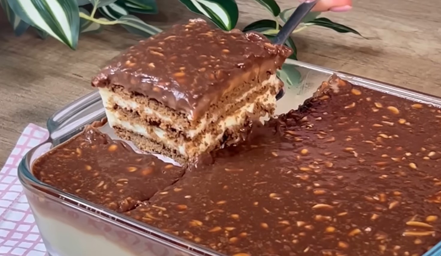 Ovo je najbrži kolač na svijetu: Gotov je za 5 minuta, a okus će vas oduševiti