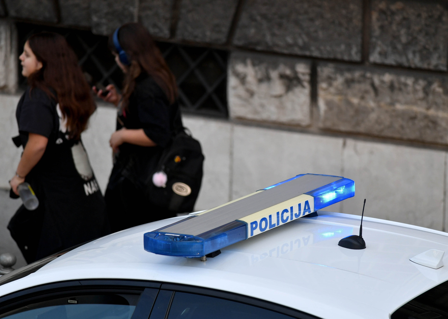 Širi se zastrašujuća snimka iz Bosne i Hercegovine: Izašao i potukao se, sin sjeo u auto i gazio ljude