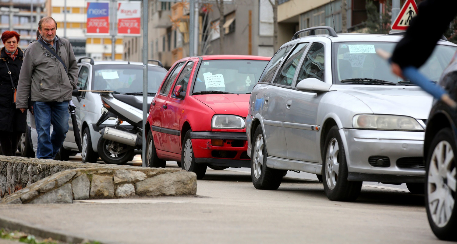 Hrvat u nevjerici gleda oglase za rabljene aute: ‘Pa jeste li vi vidjeli što se događa s tim vozilima?’