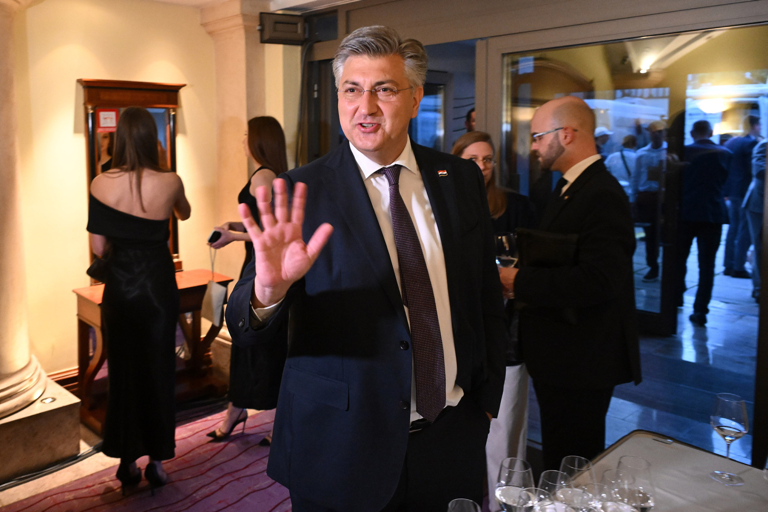 Plenković u zanimljivoj noćnoj akciji: Pojavio se tamo gdje bi ga najmanje očekivali
