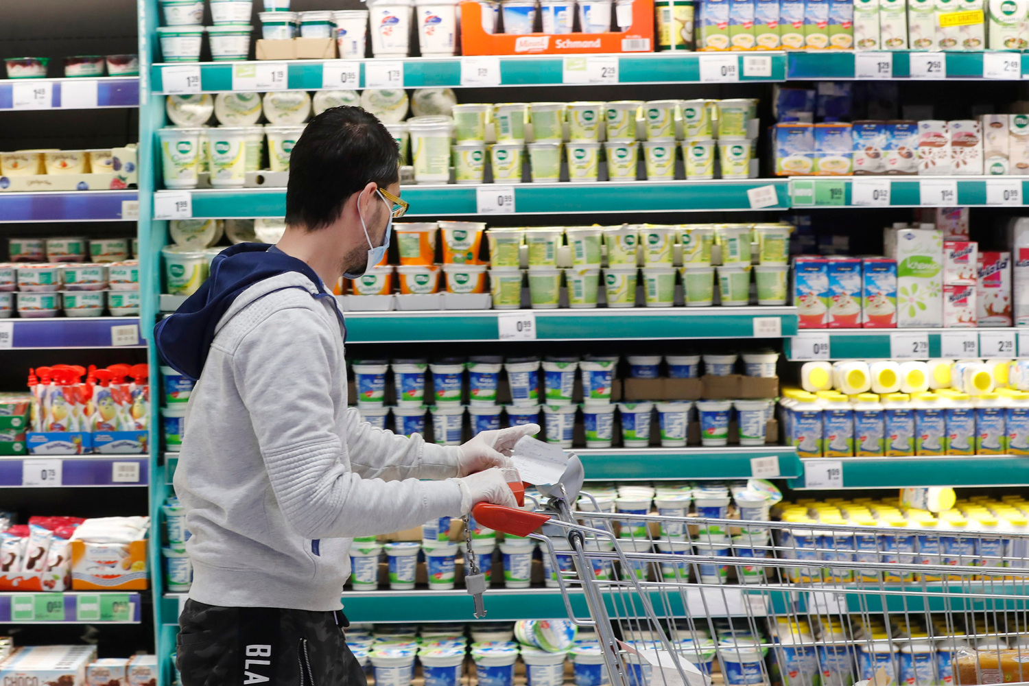 Hrvati masovno kupuju ovaj proizvod, potražnja je golema: Pogledajte što je nađeno unutra