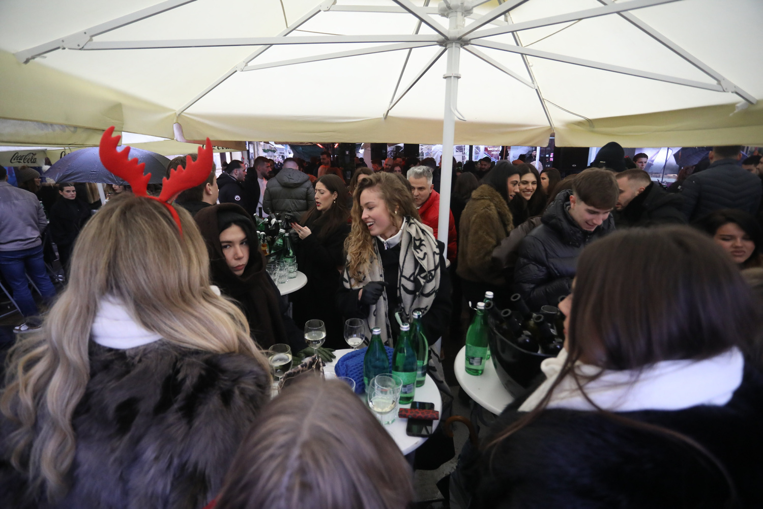 Hrvati ne mogu doći k sebi zbog cijena stolova za Badnjak: ‘Tu je koštalo 500 eura’