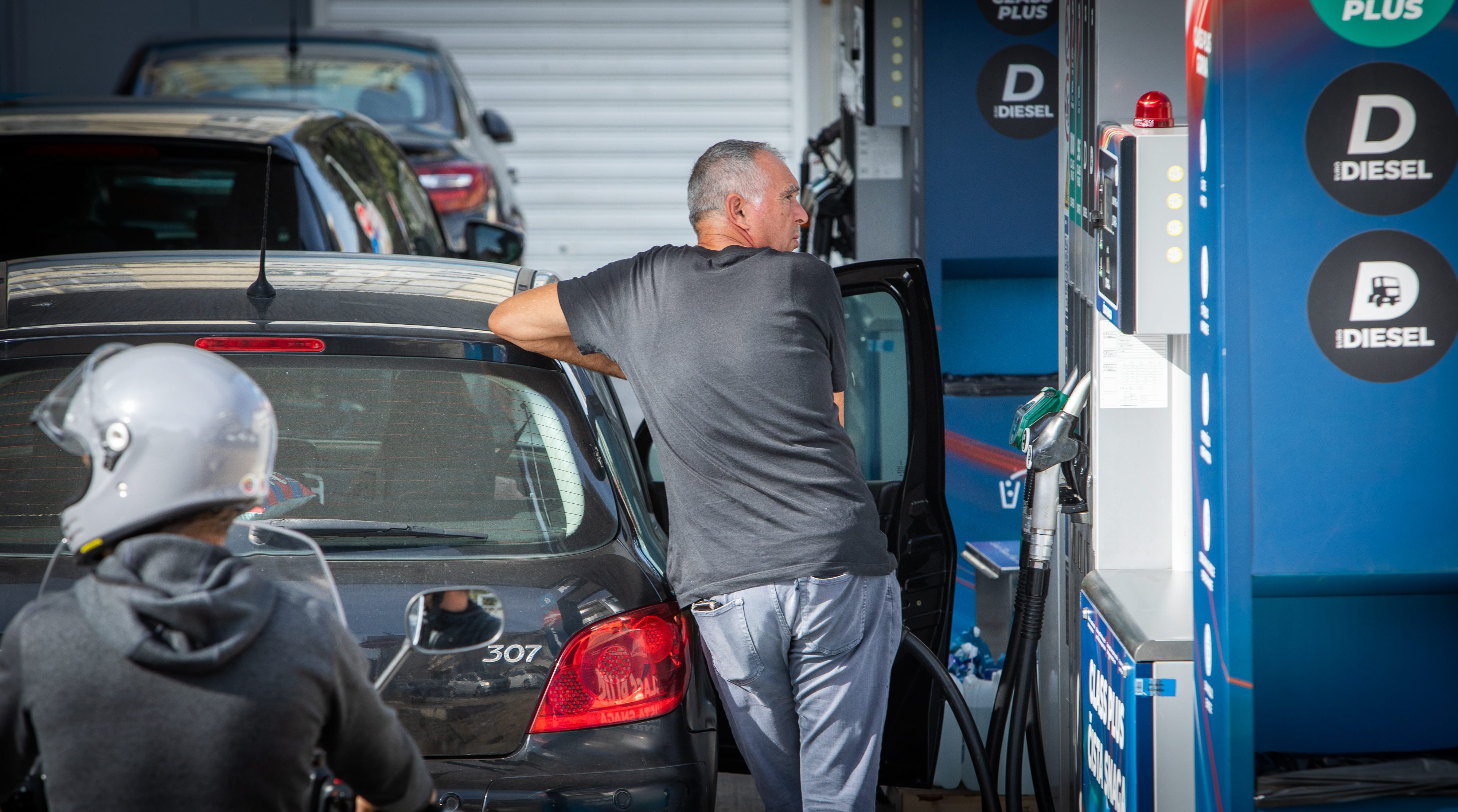Vozač natočio krivo gorivo, mehaničar Toni rekao što mora hitno napraviti: ‘Ako krene trzati’