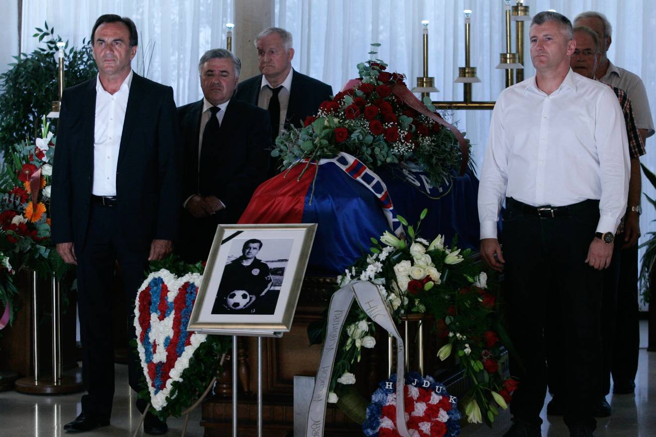 ‘Pravoslavca pokopali na katoličkom groblju’: Hrvate napali zbog legende, a supruga prelomila