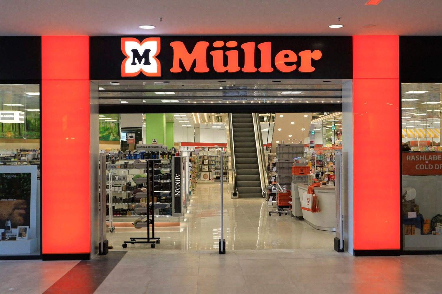 Müller drastično snizio cijenu deterdženta od kojeg je roba nakon pranja snježno bijela