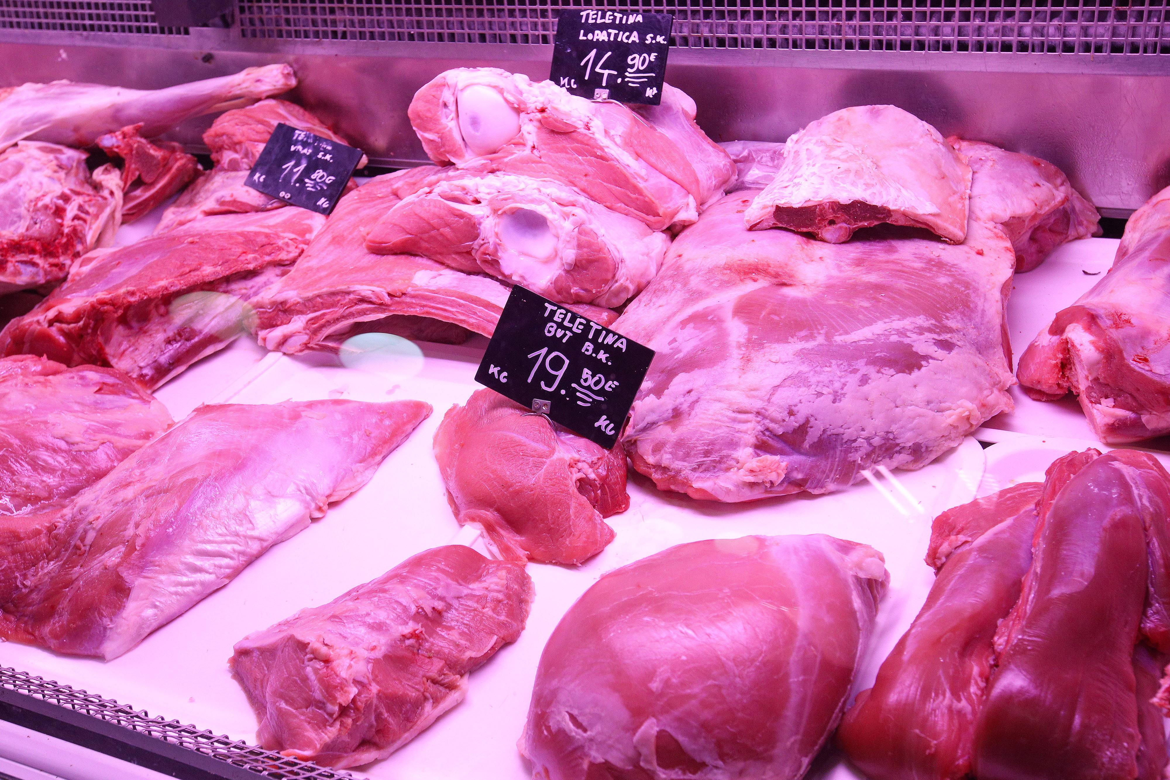 Mesar otkrio zašto dodaju sodu u meso za pljeskavice: Ovo vam drugi neće reći