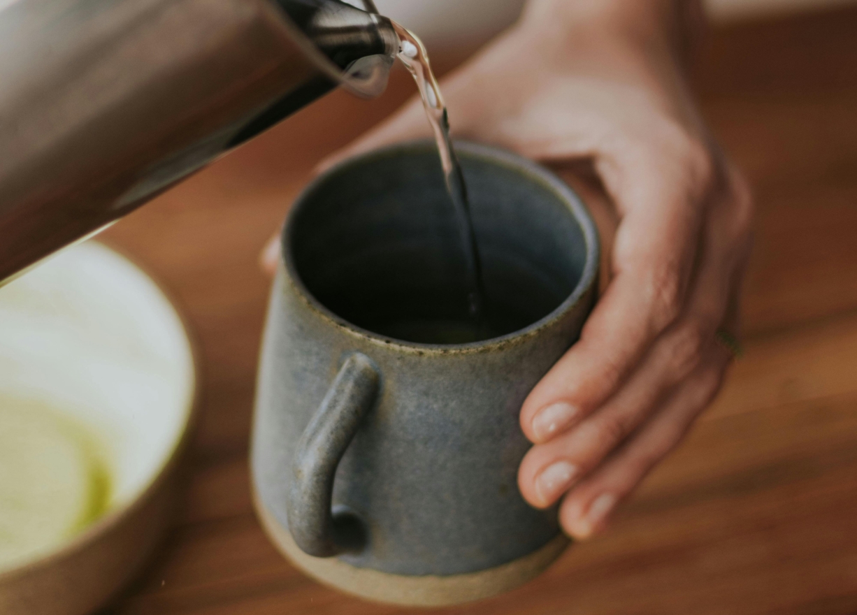 Doktor otkrio što se događa vašem tijelu ako ujutro popijete čašu tople vode