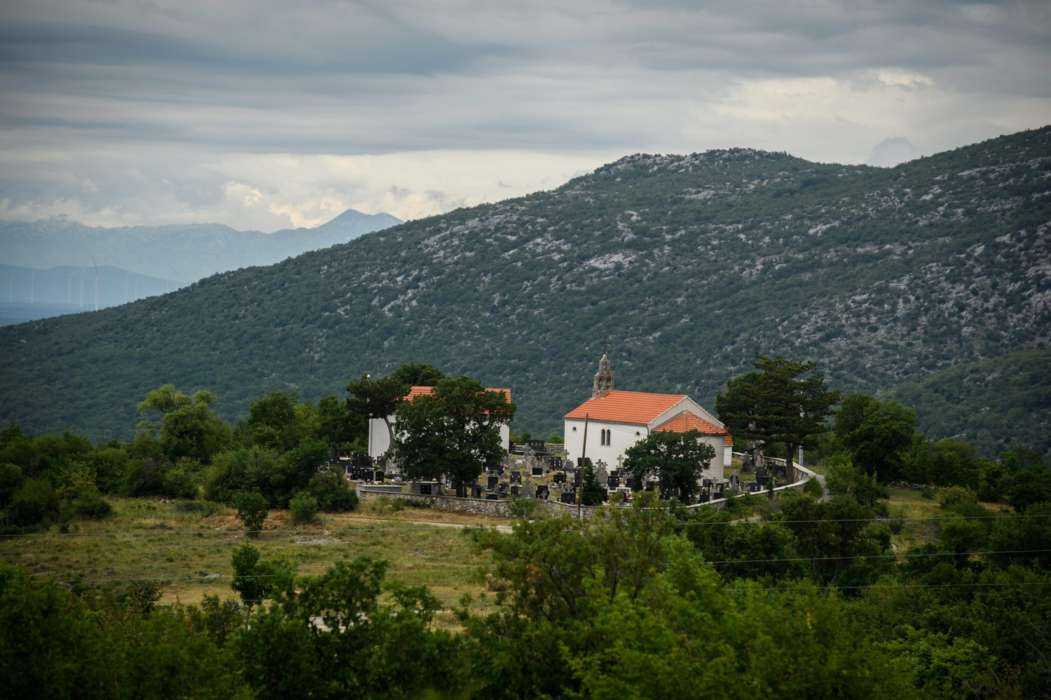 Hrvatica planira preseliti na selo pa je napali: ‘Nema EU fonda koji će tu ideju podržati’
