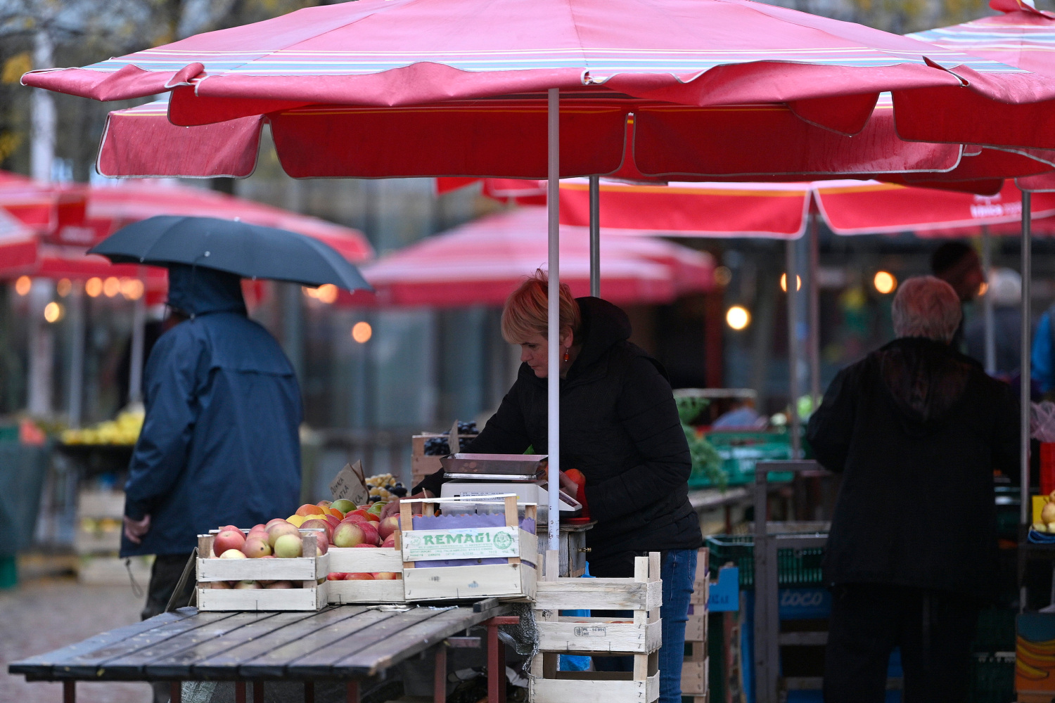 Prodavačica s placa ogorčena što ju pitaju kupci: ‘Meni je to sramota’