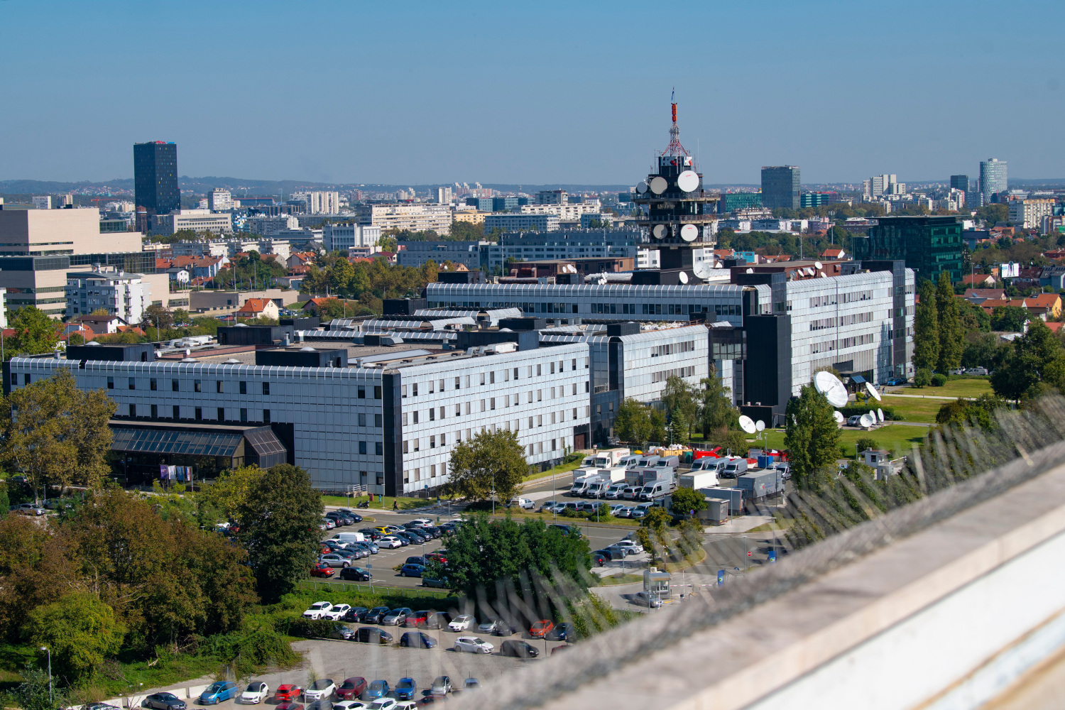 Zaposlenik HRT-a otkrio što se zapravo zbiva u njihovoj kući: ‘Saslušajte me dobro’