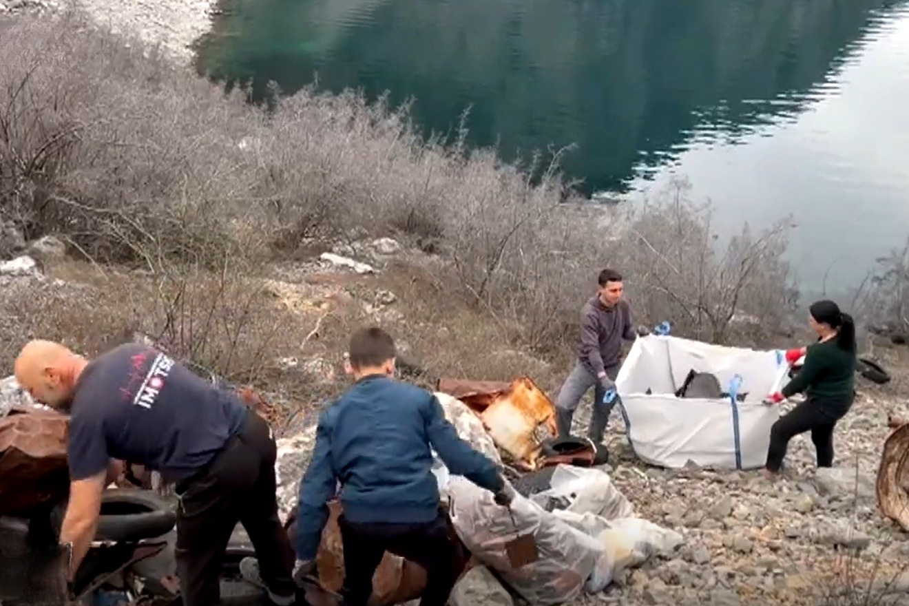 Stravični prizori iz hrvatskog jezera: ‘Izvukli smo 70 kubika glomaznog otpada’