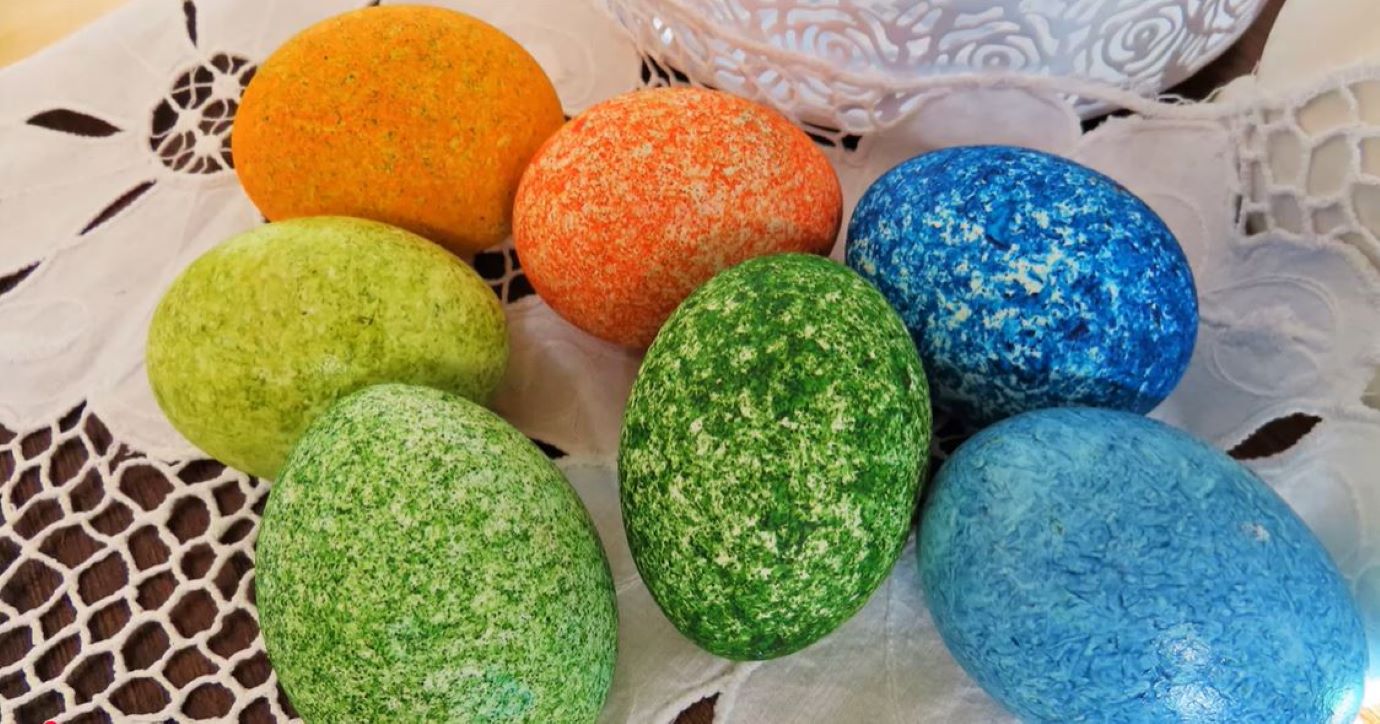 Jaja koja će svi pamtiti: Ovaj trik će vašu uskršnju košaru pretvoriti u pravo umjetničko djelo