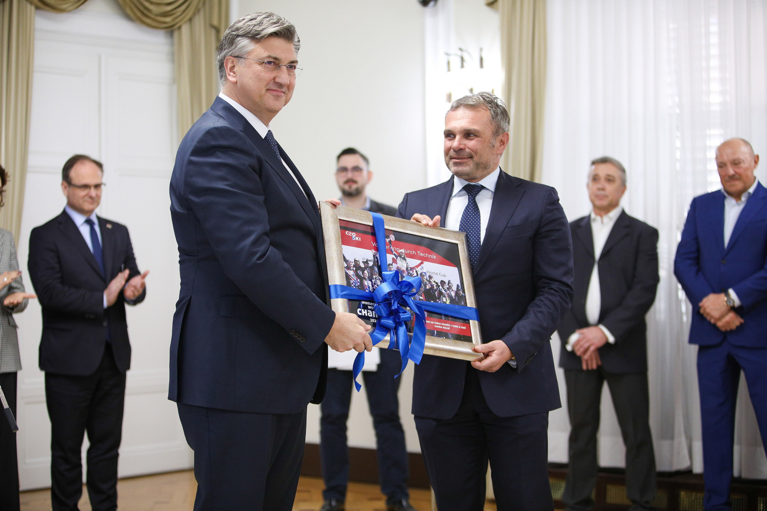 Skandal razotkriva mrežu kako se pljačkala Hrvatska: Sve je organizirao, ali zar njega slati s tolikom gotovinom…