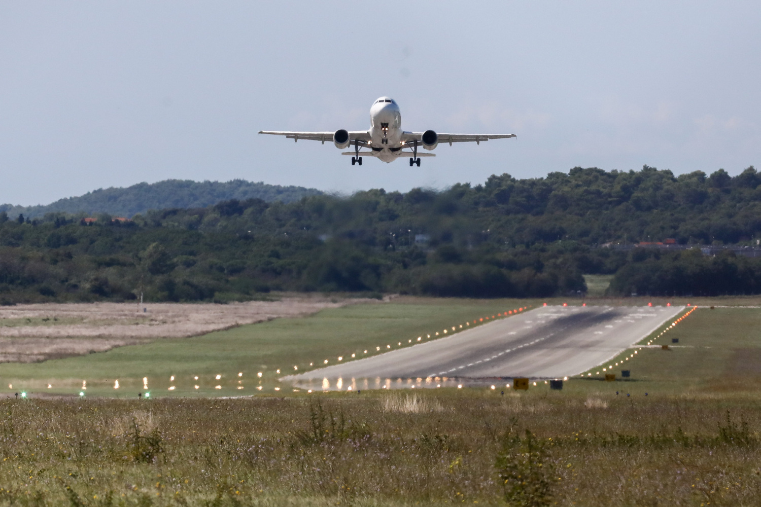 Drama nad hrvatskim nebom: Avion krenuo iz Zagreba za Mostar, nikad nije stigao