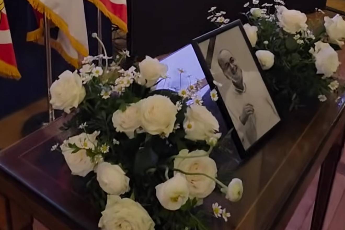 Duško Vujošević ispraćen uz pjesmu hrvatske pjevačice: ‘Bila mu je omiljena pjesma’