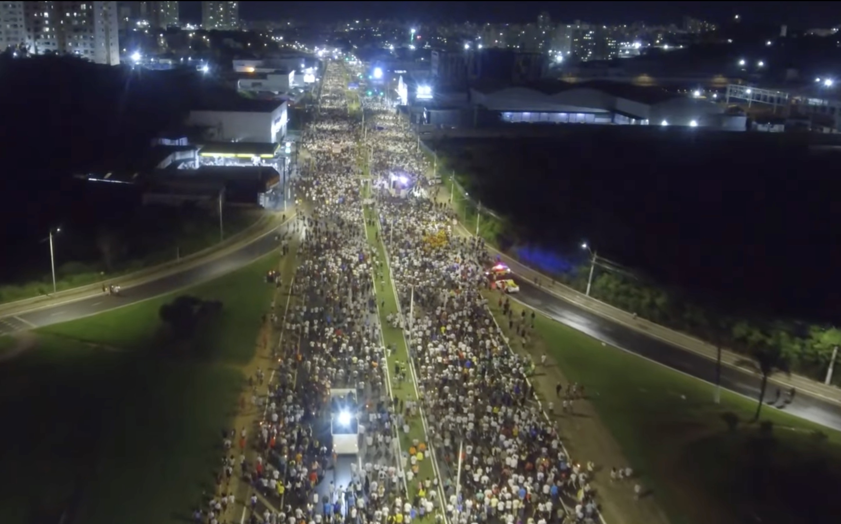 Prizori koji oduzimaju dah: 1,2 milijuna muškaraca na muškoj molitvi Gospi