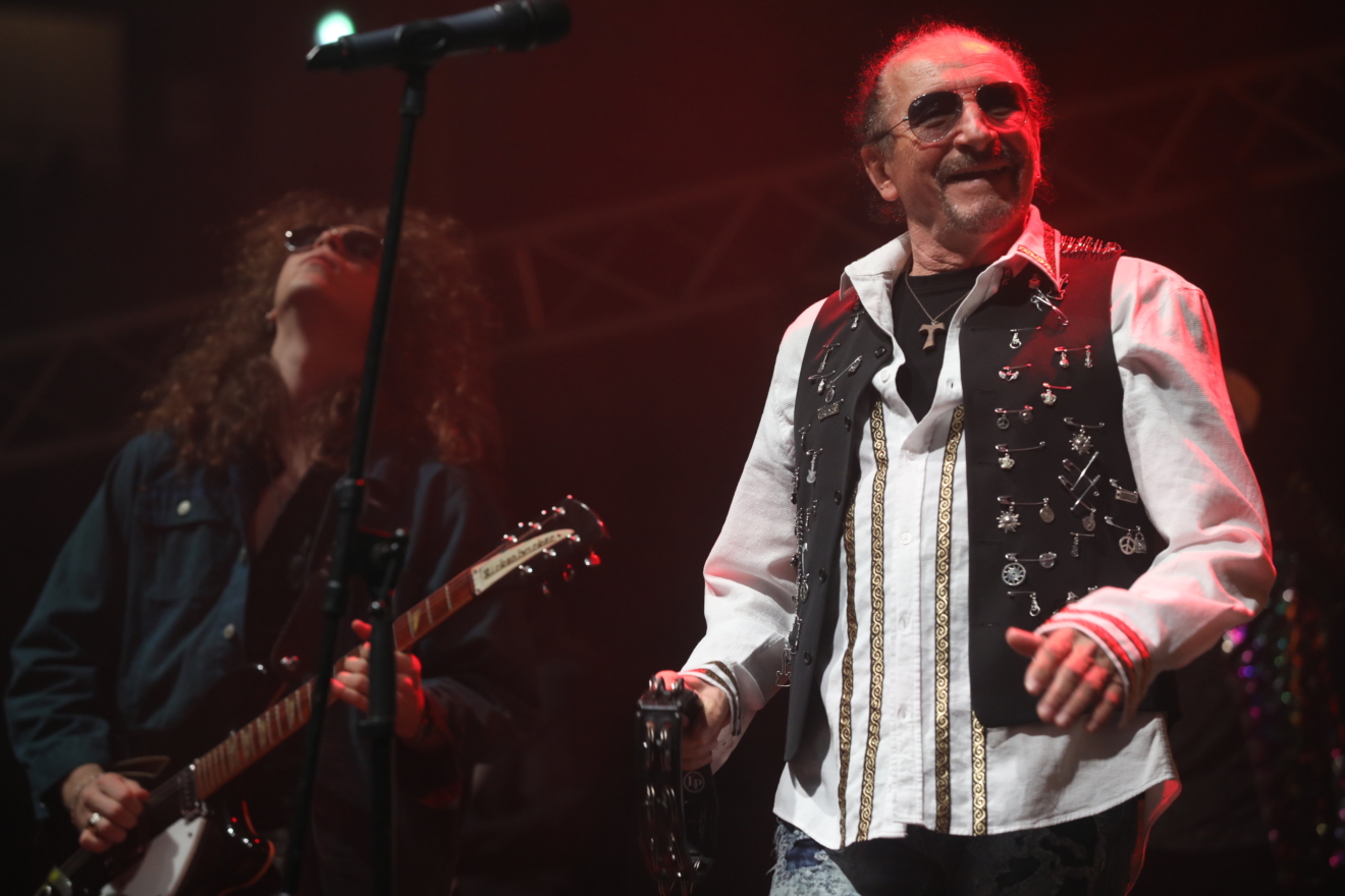 Željko Bebek objavio fotografiju sa svog vjenčanja: ‘Ono nešto naše’