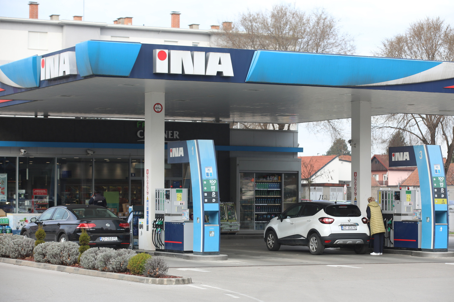 Točite gorivo i nakon što se čuje ‘klik’? Kada vidite gdje završi više to nećete raditi