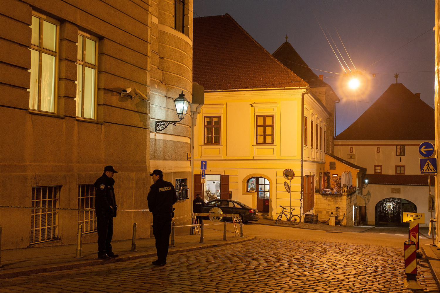 Strava u Zagrebu: Pretučen mladić prilikom izlaska iz kluba, ima teške ozlijede