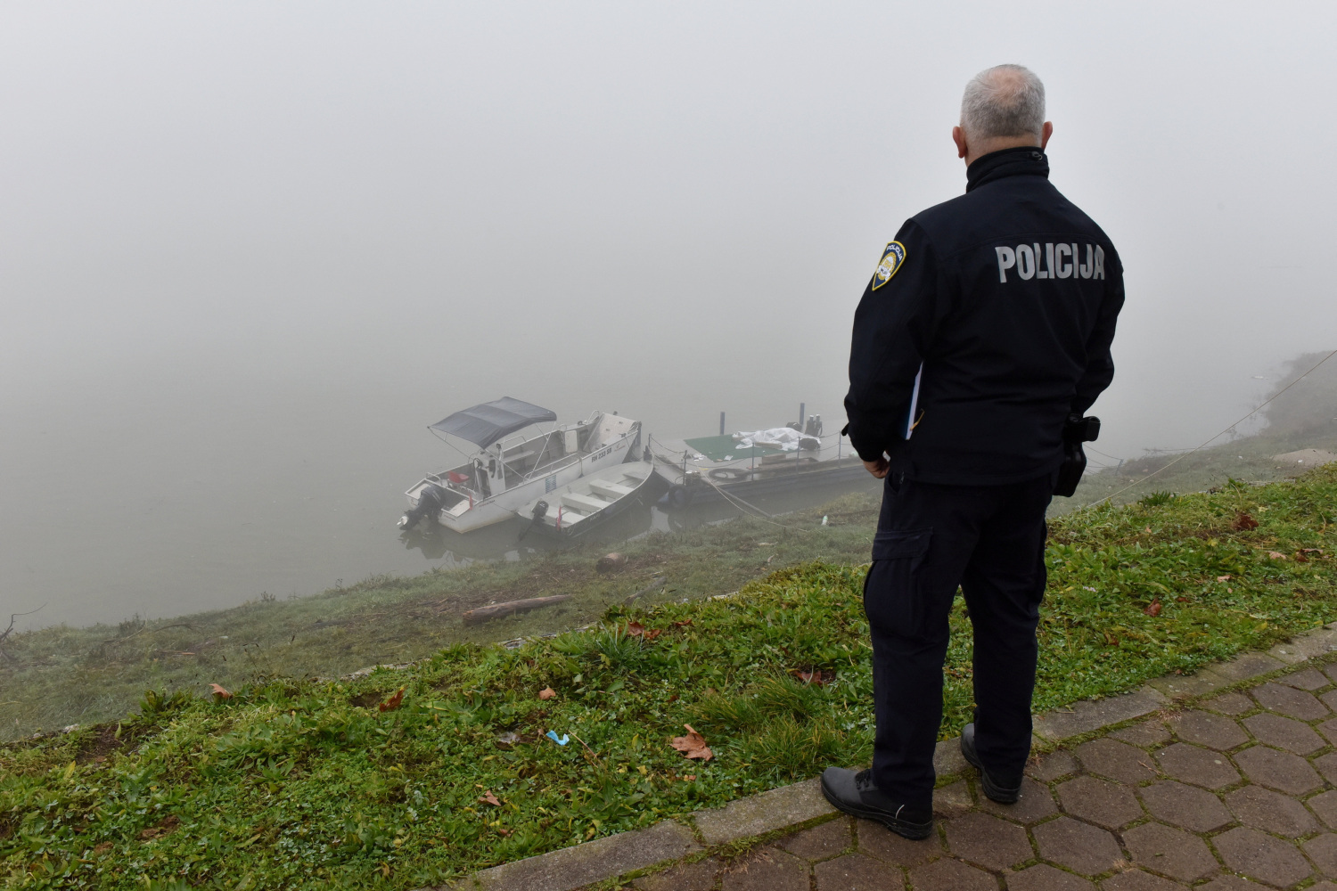 Više ljudi u Savi kod Babine Grede, velika akcija spašavanja u tijeku: ‘Teren nije pristupačan’