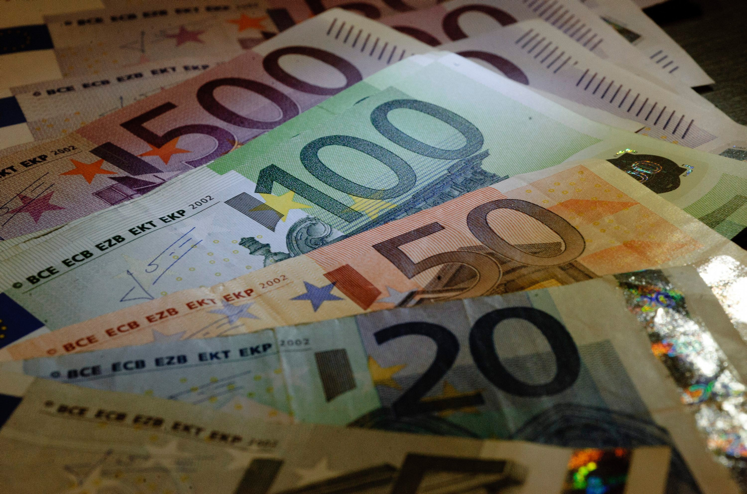 Prosječna neto plaća u Hrvatskoj premašila 1.600 eura