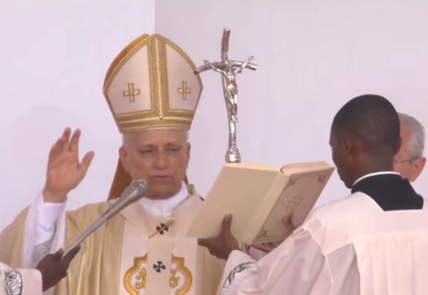 Nakon kritike Trumpa, papa Lav XIV. uputio snažnu poruku: ‘Mržnja i nasilje moraju nestati’