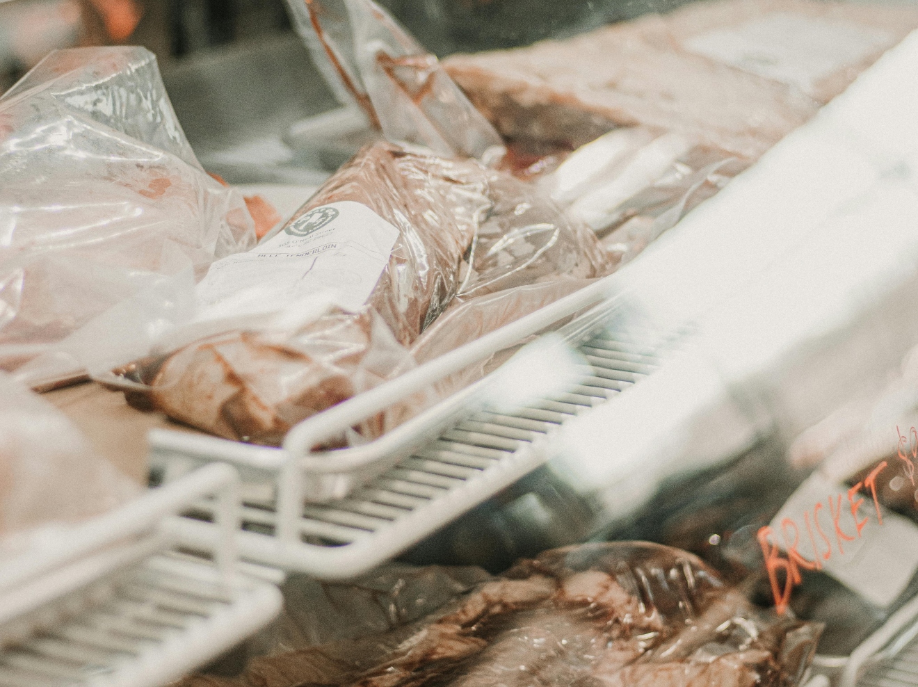 Mnogi rade ogromnu grešku kada odmrzavaju meso, opasnije je nego što se čini